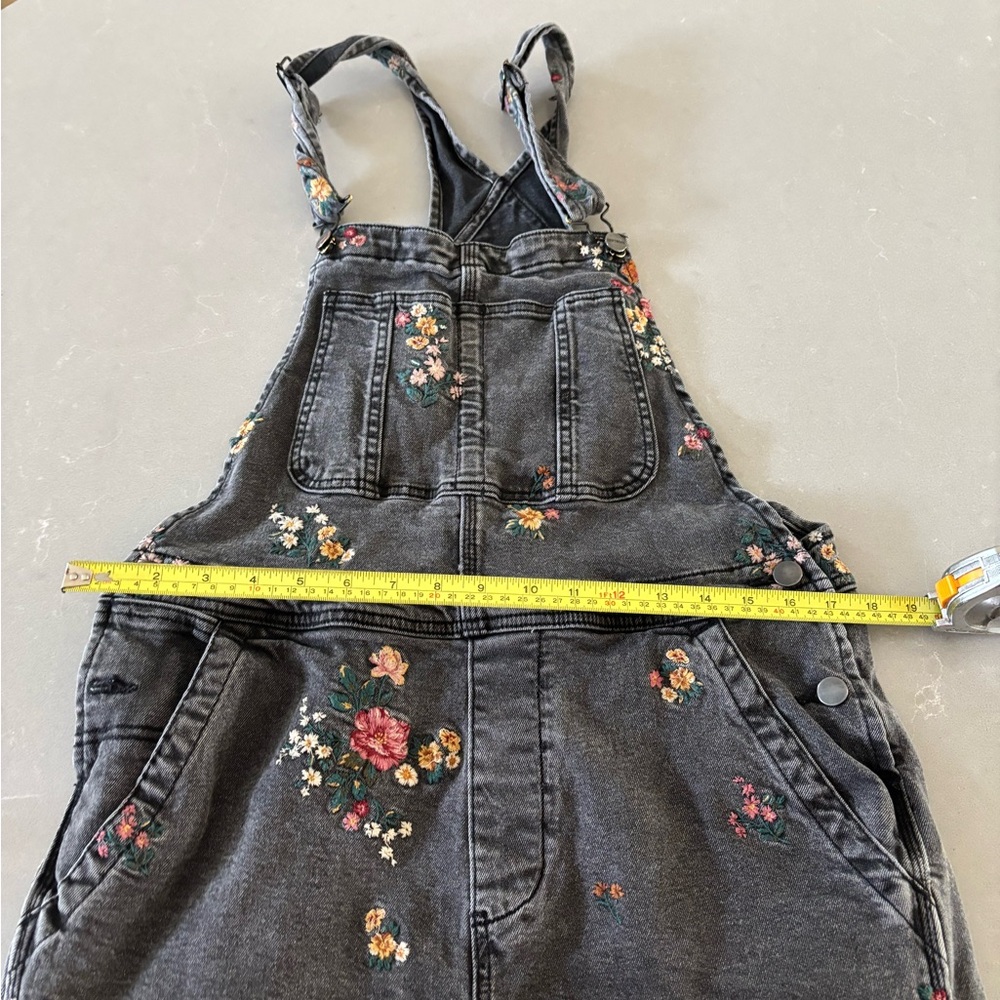 DRIFTWOOD Black Floral embroidered Shortalls - Picture 10 of 10